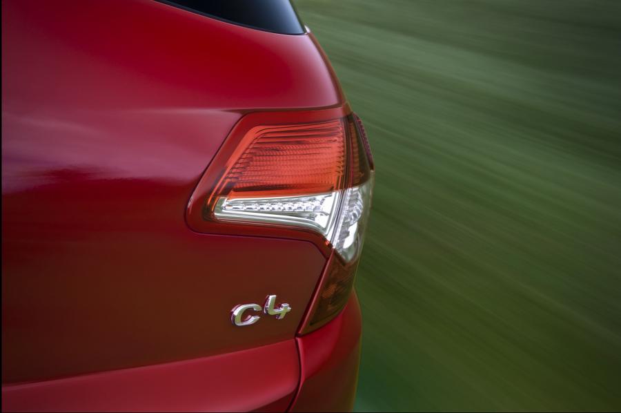  Citroen C4 2010 года  (фото 67 из 147)